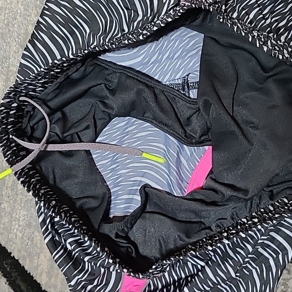 UNDER ARMOUR FITTED HEATGEAR ELASTIC WAIST DRAWSTRING SHORTS PRICE FIRM - Picture 8 of 10